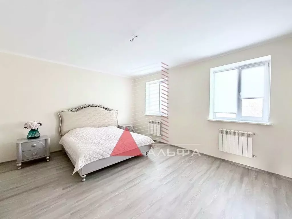 Дом в Крым, Евпатория ул. Мемета Нузета (202 м) - Фото 2