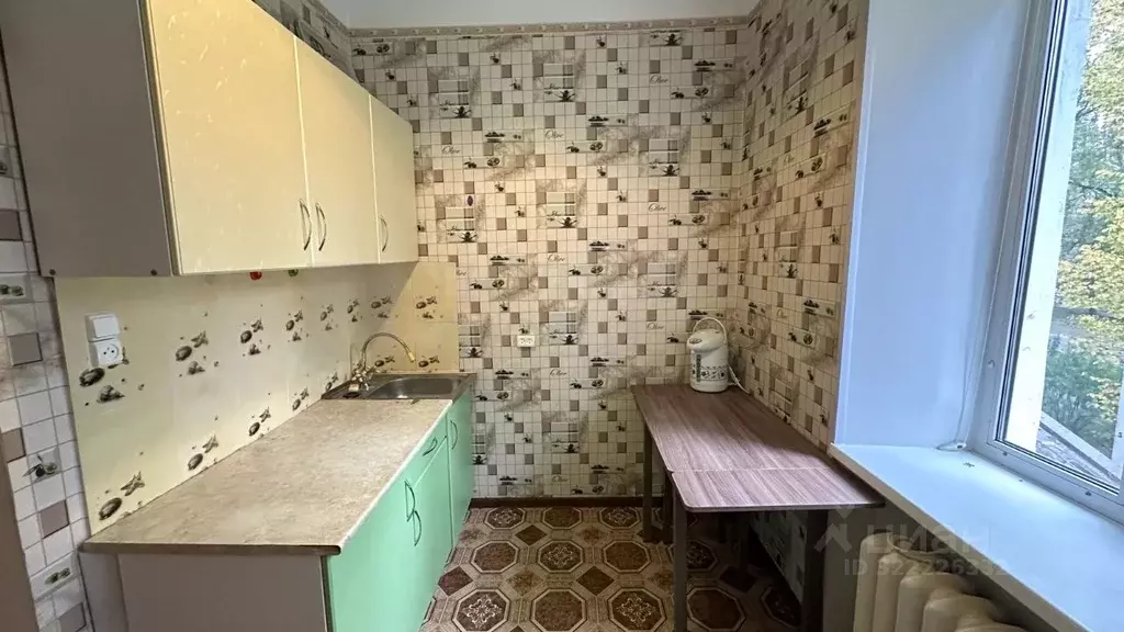 2-к кв. Новгородская область, Боровичи Ленинградская ул., 4 (40.5 м) - Фото 1