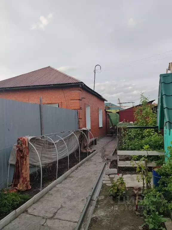 Дом в Омская область, Омск ул. 1-я Ремесленная, 33 (60 м) - Фото 0