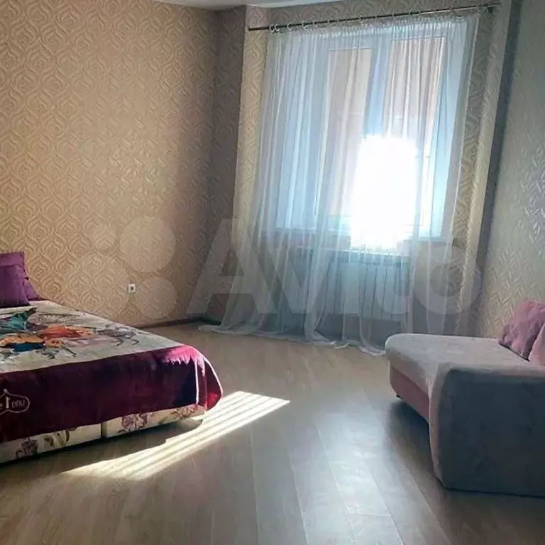 1-к. квартира, 60 м, 4/23 эт. - Фото 0