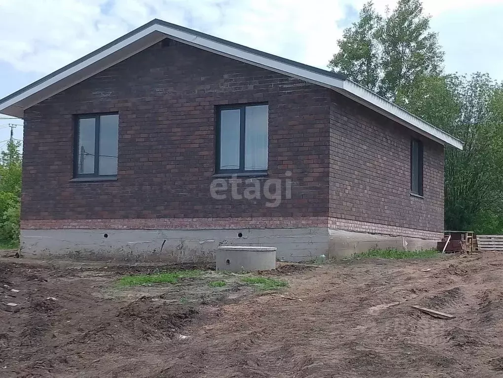 Дом в Башкортостан, с. Кармаскалы  (80 м) - Фото 0