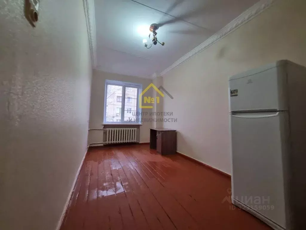 Комната Челябинская область, Челябинск ул. Пятницкого, 13 (14.8 м) - Фото 1