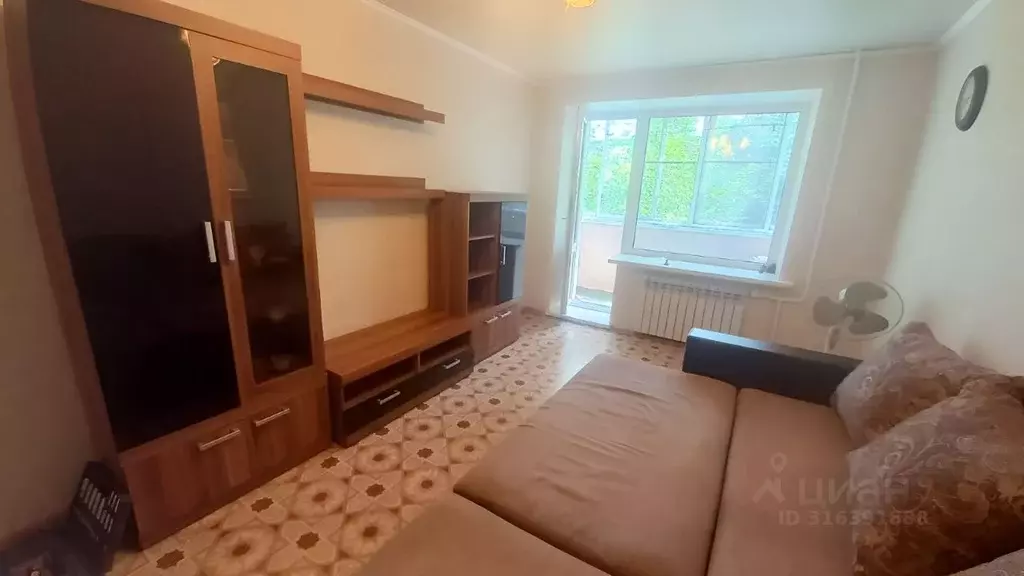 3-к кв. Саратовская область, Балашов ул. Карла Маркса, 47 (64.0 м) - Фото 1