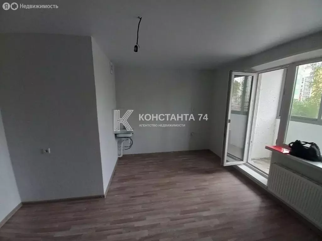 Квартира-студия: Челябинск, улица Дмитрия Неаполитанова, 36 (26.5 м) - Фото 1