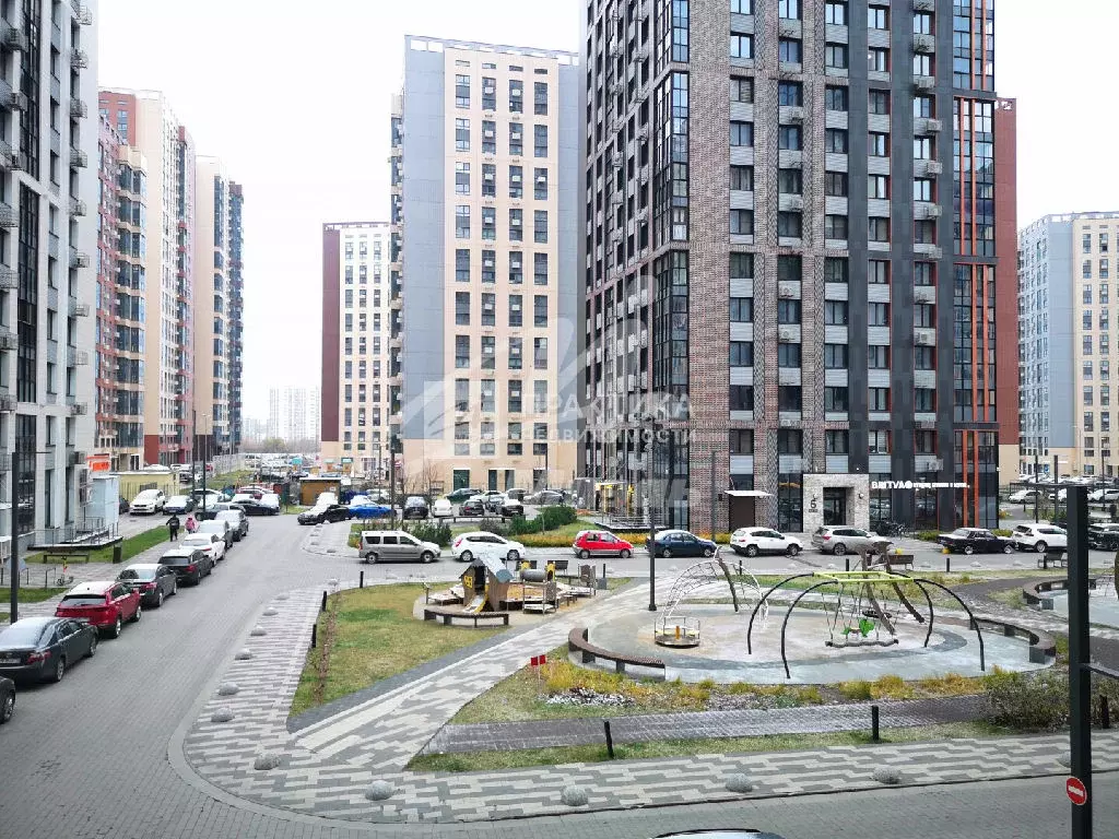 Продается 3-комнатная квартира - Фото 2