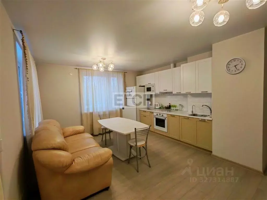 2-к кв. Московская область, Лобня ул. Колычева, 3 (65.2 м) - Фото 1