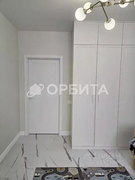 1-к кв. Тюменская область, Тюмень ул. Алматинская, 4 (40.2 м) - Фото 0