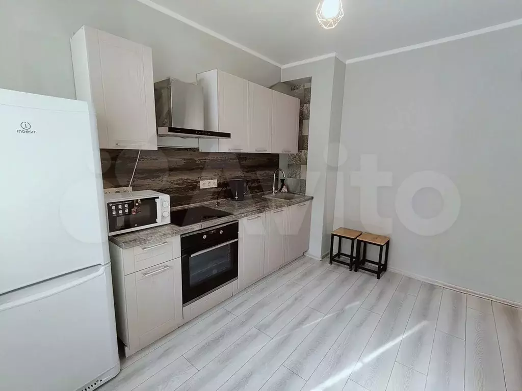 1-к. квартира, 40 м, 2/6 эт. - Фото 1