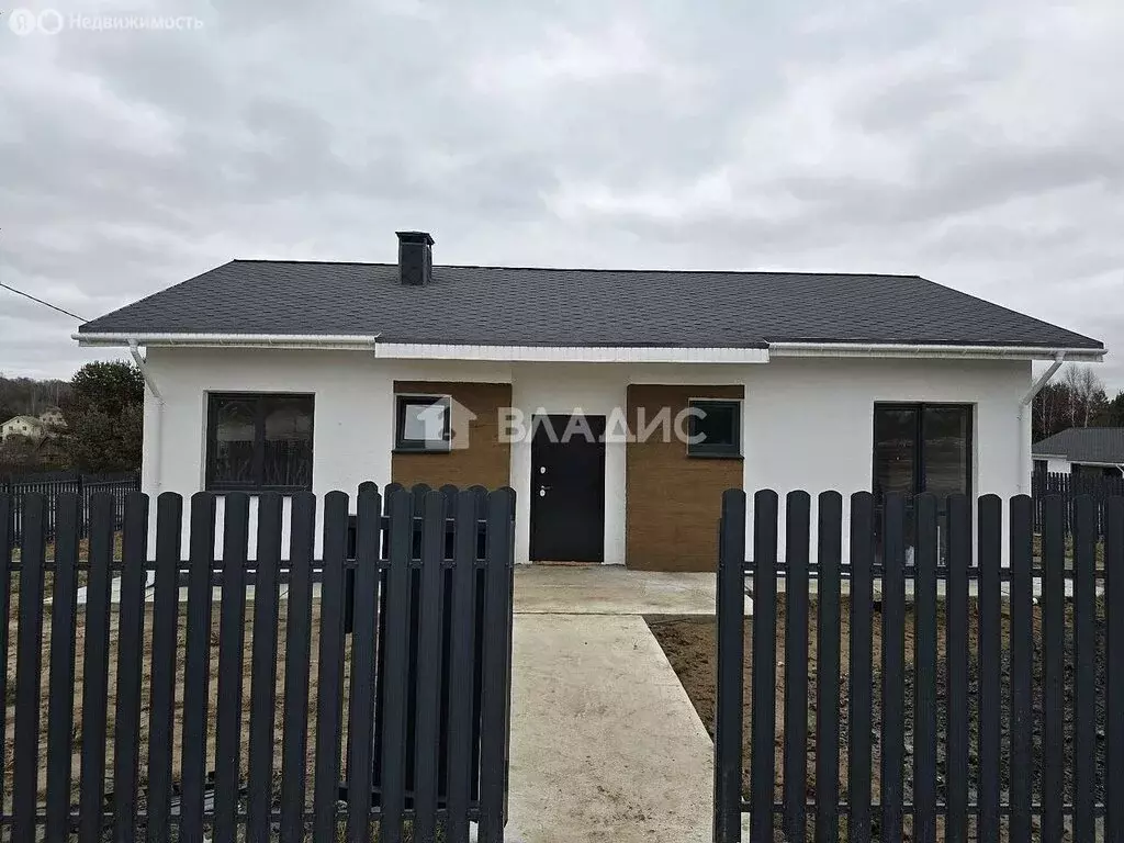 Дом в Кожевенное, Клубная улица, 13 (100 м) - Фото 1