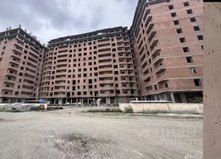 3-к кв. Чеченская республика, Грозный ул. Е.М. Батаевой, 15 (102.0 м) - Фото 1