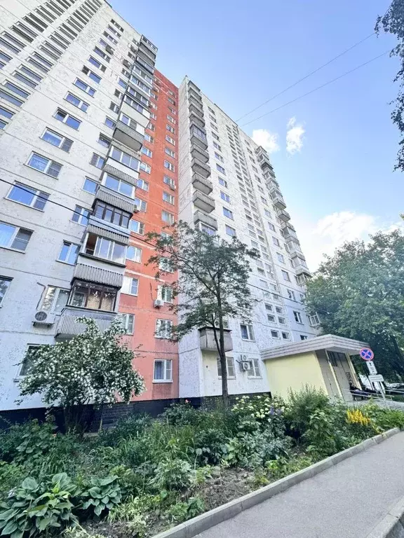 3-к кв. Москва ул. Генерала Белова, 29К2 (75.2 м) - Фото 0