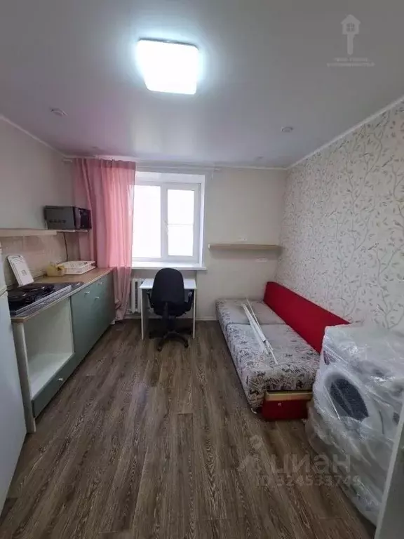 Комната Омская область, Омск ул. Декабристов, 157 (11.9 м) - Фото 1