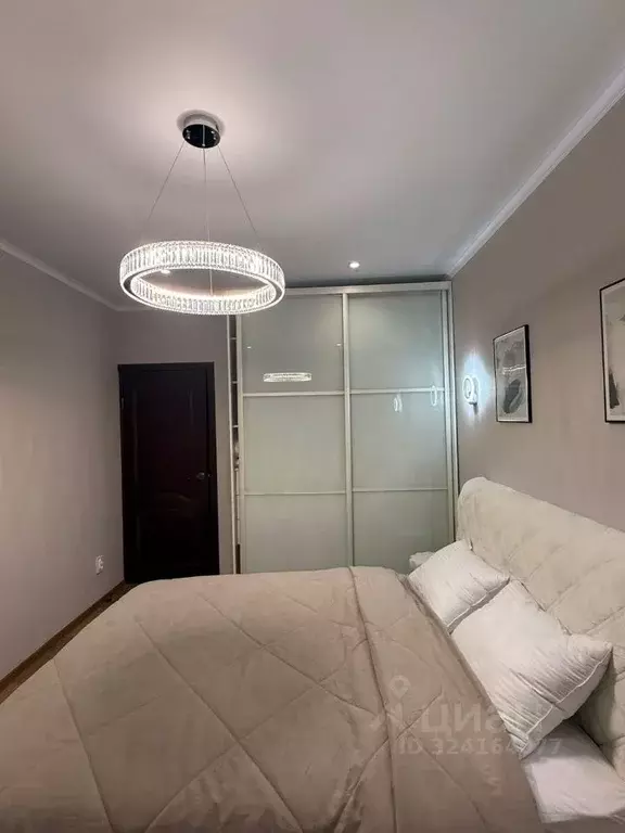 2-к кв. Астраханская область, Астрахань ул. Савушкина, 4к2 (69.0 м) - Фото 1