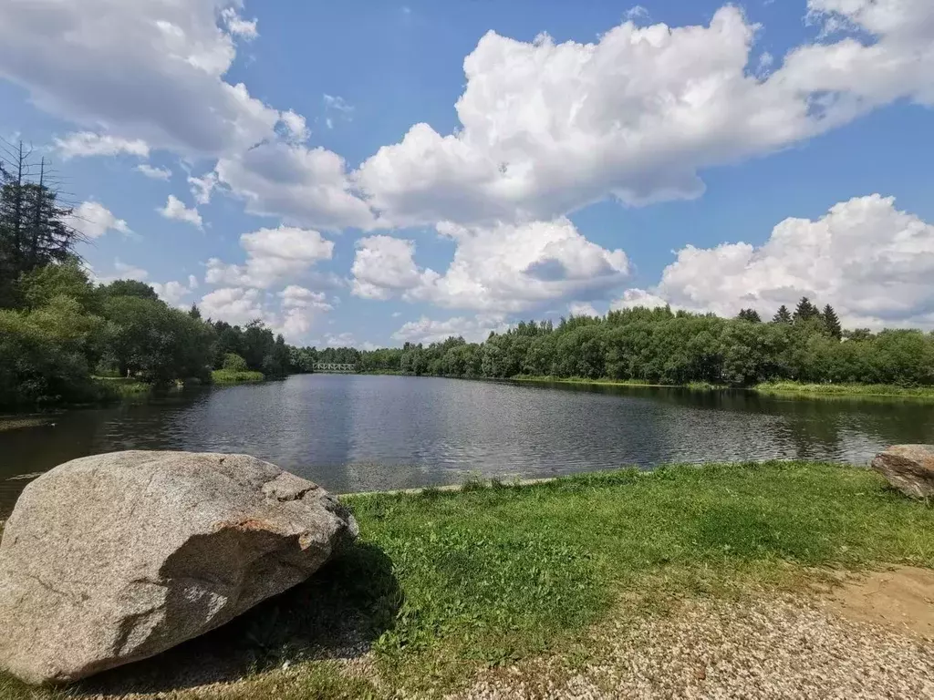 Дом в Московская область, Красногорск городской округ, с. ... - Фото 1