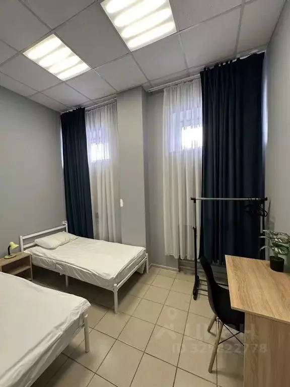 Комната Челябинская область, Челябинск ул. Молодогвардейцев, 55А - Фото 2