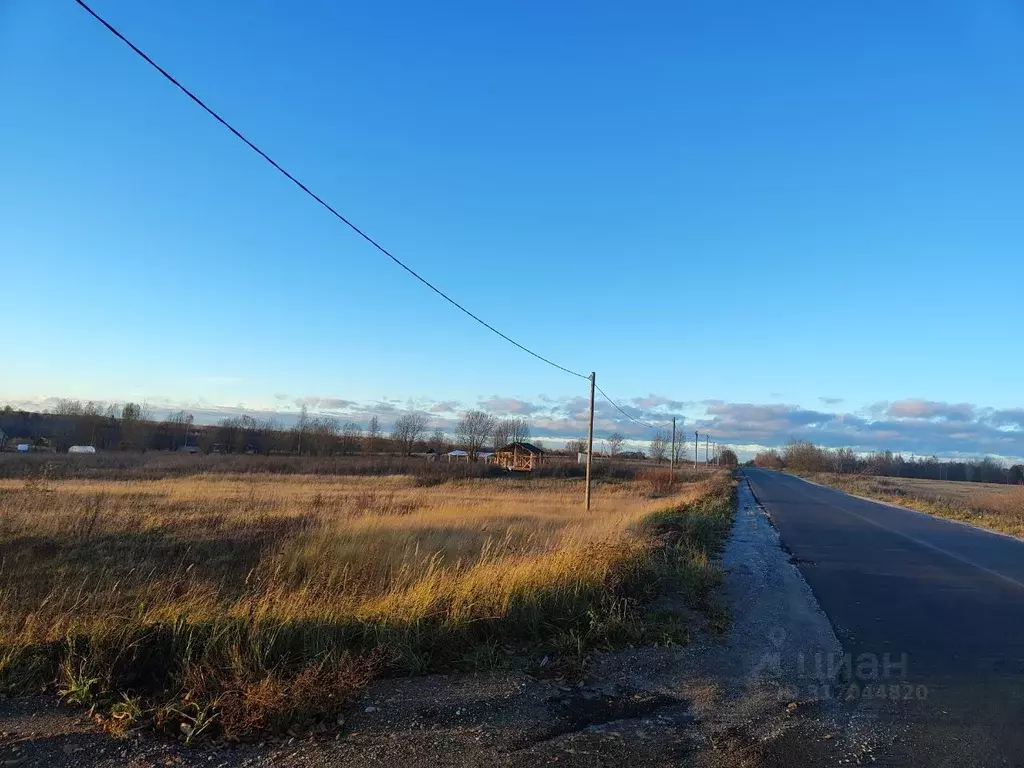 Участок в Новгородская область, Батецкий муниципальный округ, д. ... - Фото 0