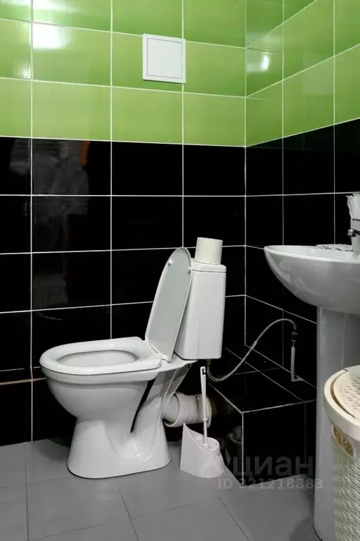 Комната Свердловская область, Екатеринбург ул. Вайнера, 13 (18.0 м) - Фото 2