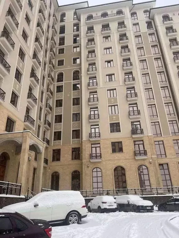 2-к кв. Кабардино-Балкария, Нальчик просп. Ленина, 1Е (100.0 м) - Фото 1