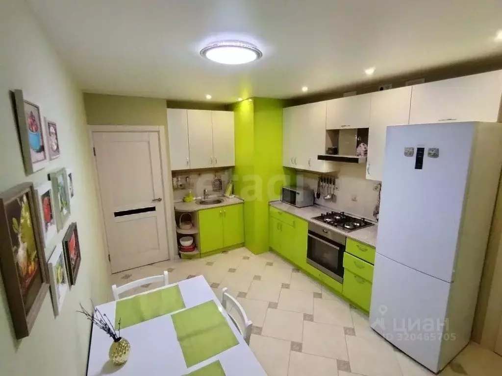 2-к кв. Смоленская область, Смоленск Киевский пер., 18 (70.0 м) - Фото 1