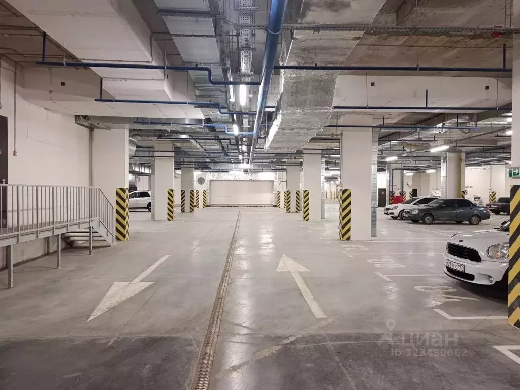 Гараж в Московская область, Ленинский городской округ, пос. Развилка ... - Фото 1