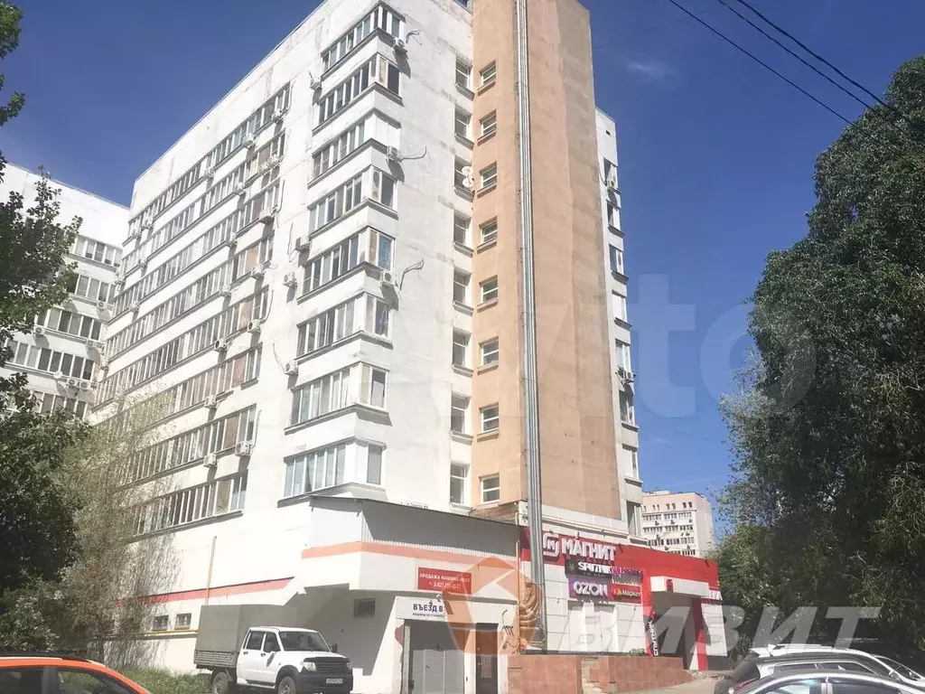 Торговая секция у входа в ТЦ - Фото 1