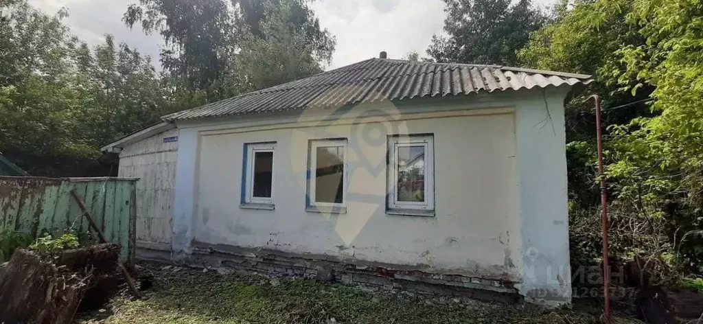 Дом в Белгородская область, Старооскольский городской округ, с. ... - Фото 1
