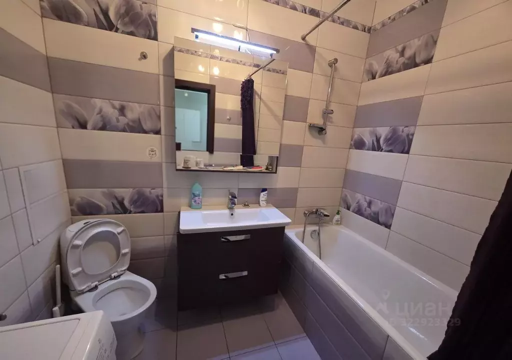 2-к кв. Московская область, Химки Ленинский просп., 35к2 (53.0 м) - Фото 0