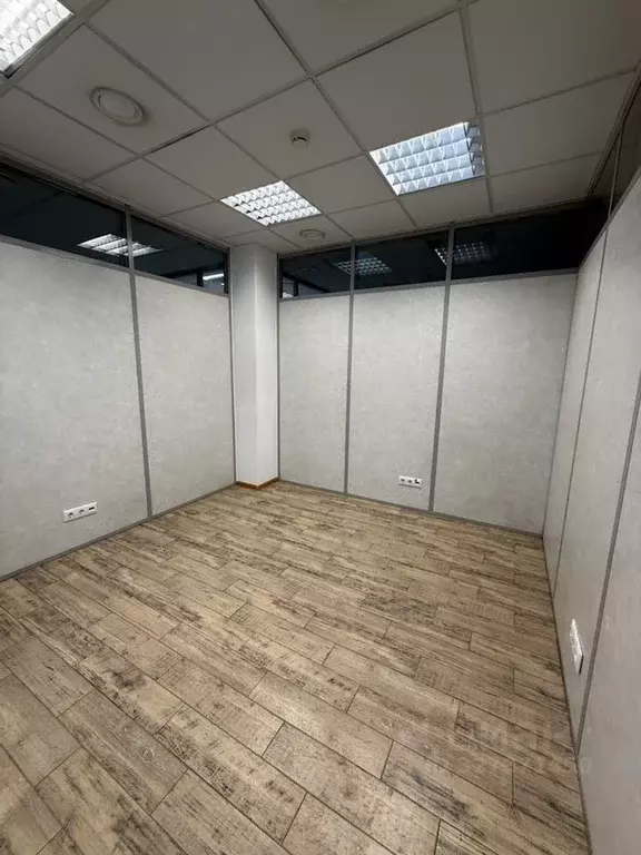 Офис в Новосибирская область, Новосибирск Сибирская ул., 57 (10 м) - Фото 1