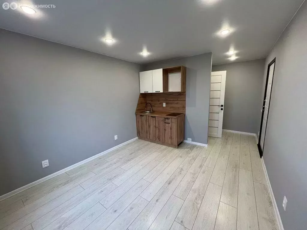 Квартира-студия: Великий Новгород, Привокзальный район, улица Саши ... - Фото 2