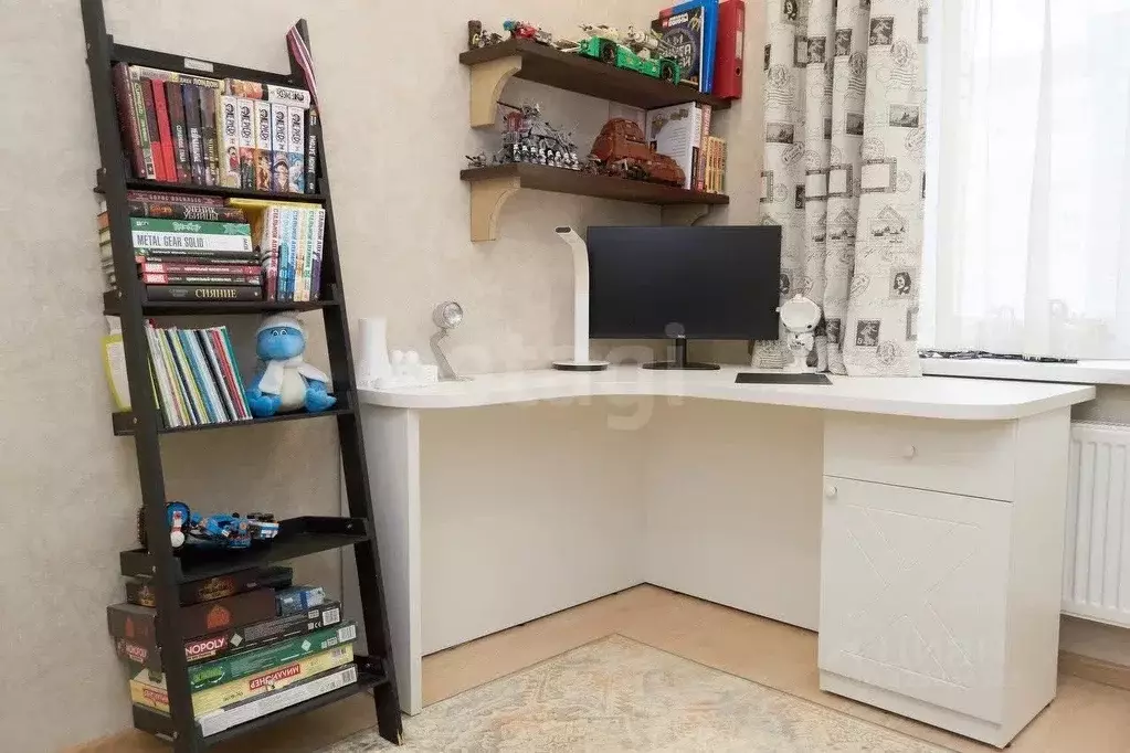 4-к кв. Ямало-Ненецкий АО, Новый Уренгой Дружба мкр, 4/1 (91.3 м) - Фото 1