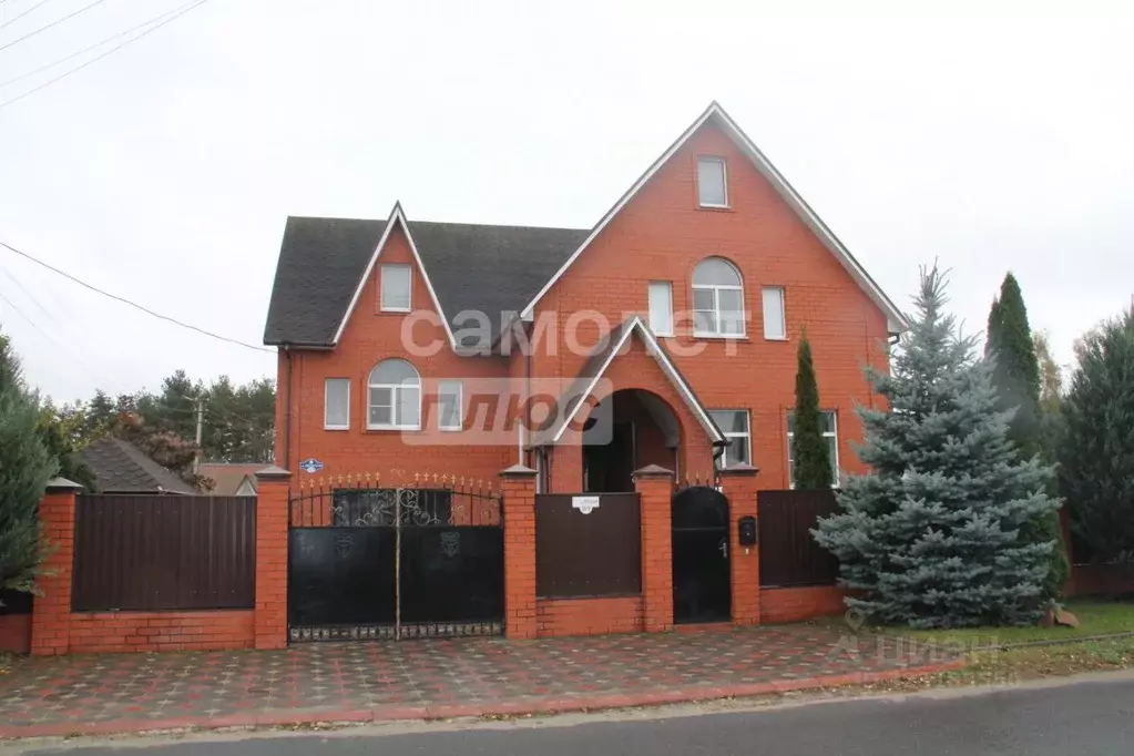 Дом в Курская область, Курск Рыльская ул., 19 (220 м) - Фото 1