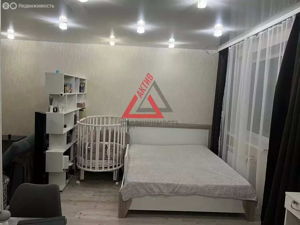 Квартира-студия: Каменск-Уральский, улица Кутузова, 36 (33.2 м) - Фото 1