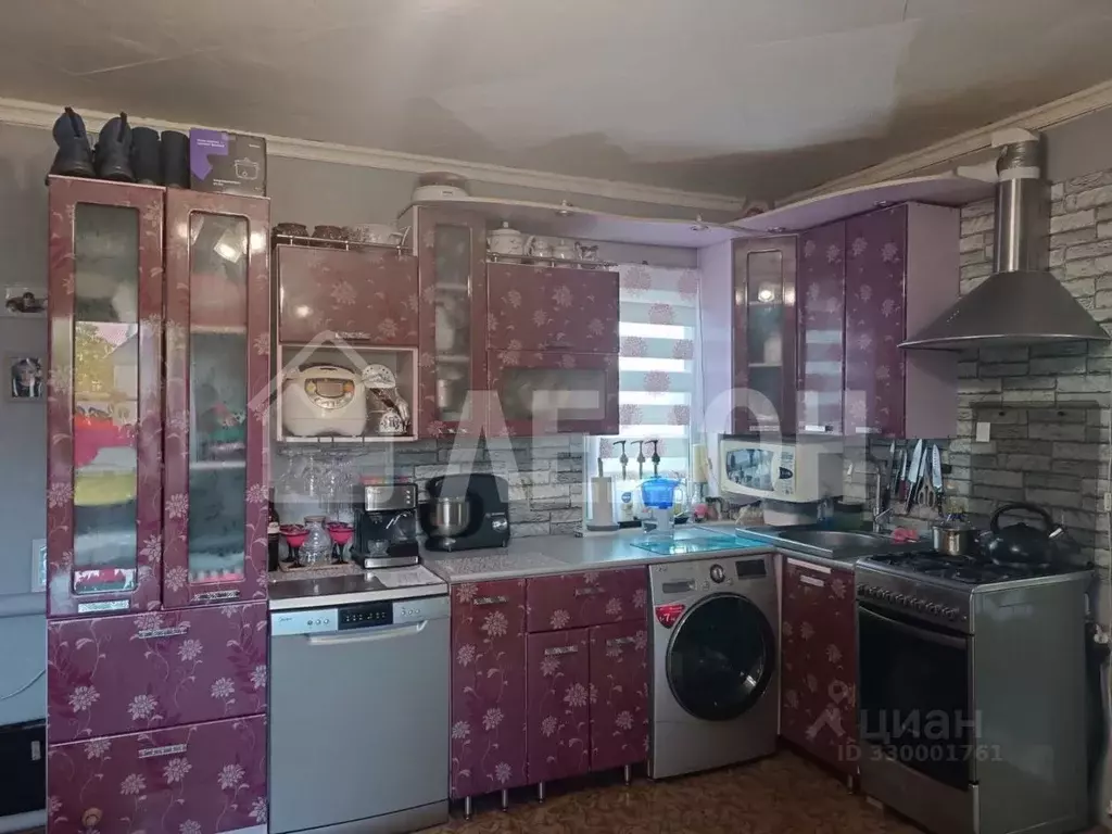 Дом в Омская область, Омск ул. 21-я Линия, 4 (50 м) - Фото 1
