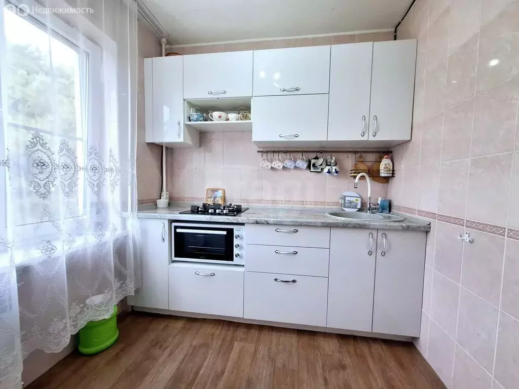 3-комнатная квартира: Геленджик, улица Островского, 122А (62 м) - Фото 1