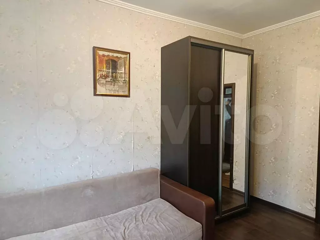 Комната 16 м в 3-к., 2/4 эт. - Фото 1
