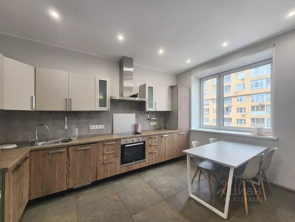 3-к кв. Москва пос. Коммунарка, ул. Лазурная, 9 (88.8 м) - Фото 1