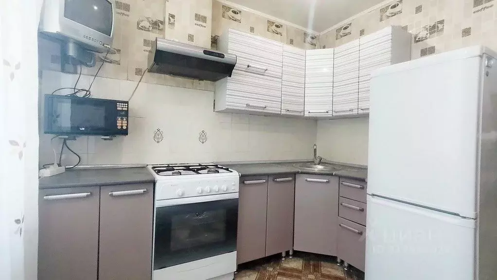 2-к кв. Саратовская область, Вольск муниципальное образование, Клены ... - Фото 1