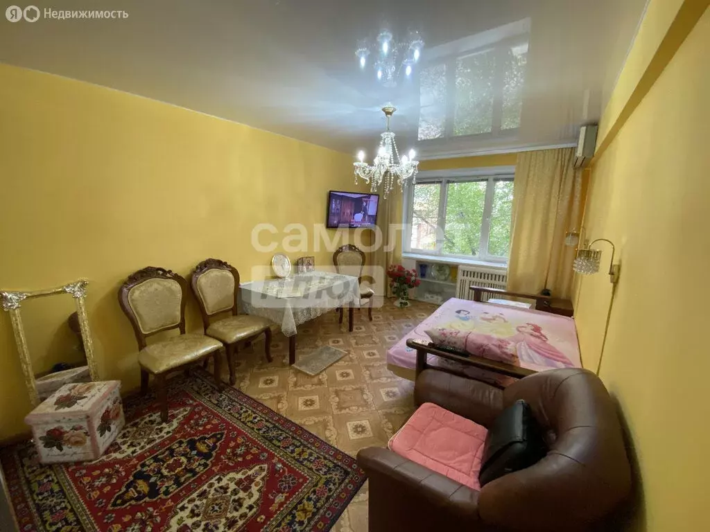 3-комнатная квартира: Астрахань, улица Полякова, 19 (62.6 м) - Фото 0