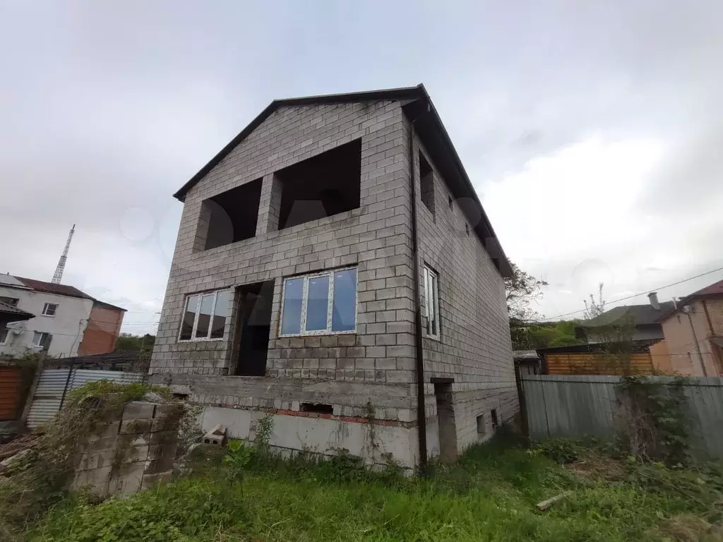 Дом 240 м на участке 4 сот. - Фото 0