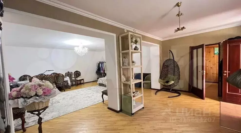 3-к кв. Кабардино-Балкария, Нальчик ул. Ватутина (175.0 м) - Фото 0