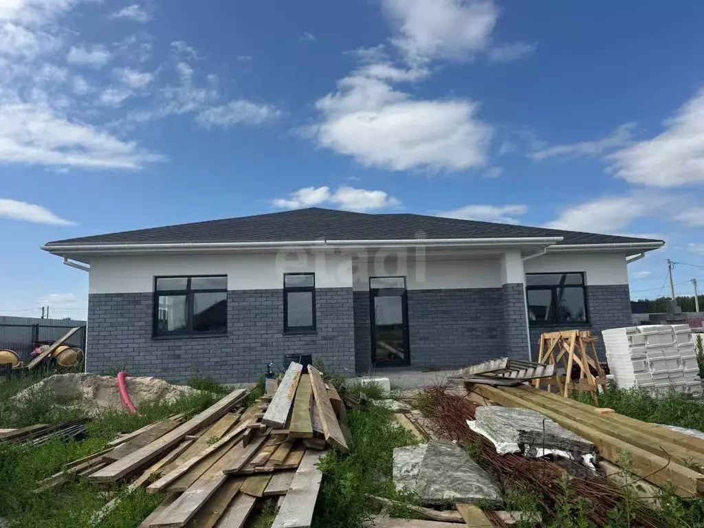 Дом в Тюменская область, Тюменский муниципальный округ, д. Малиновка, ... - Фото 1