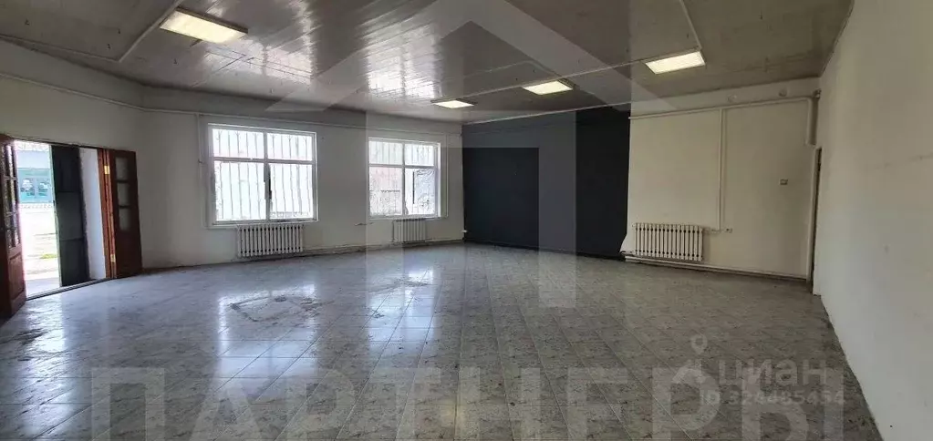 Помещение свободного назначения в Краснодарский край, Крымск ул. ... - Фото 1