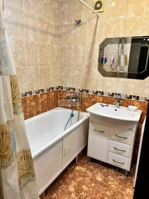 3-к кв. Северная Осетия, Владикавказ Владикавказская ул., 71 (85.4 м) - Фото 0