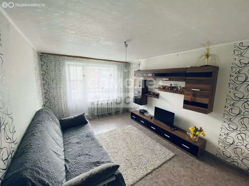 2-комнатная квартира: Березники, улица Челюскинцев, 85 (46 м) - Фото 0