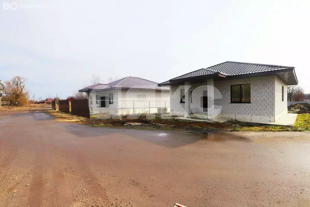 Дом в Казино, Центральная улица (105 м) - Фото 2