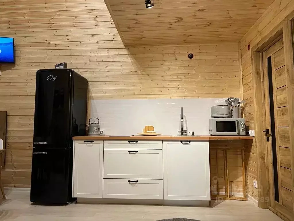 Дом в Карачаево-Черкесия, Зеленчукский район, с. Архыз ул. Банковская, ... - Фото 2