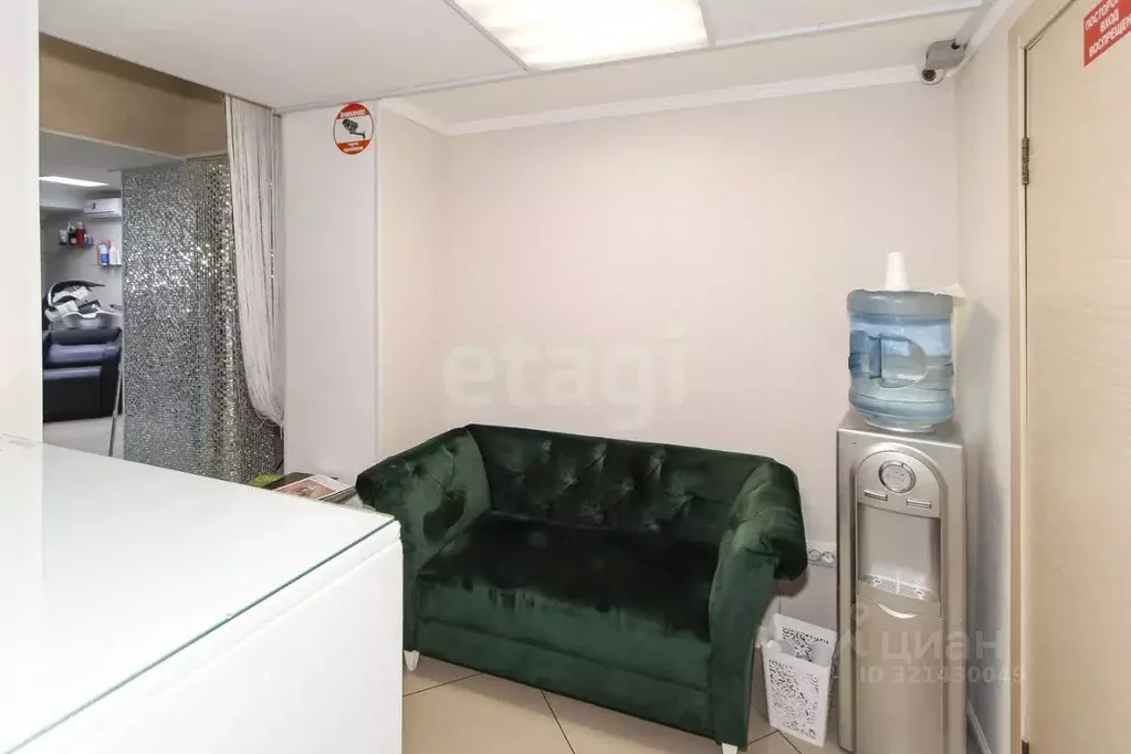 Помещение свободного назначения в Тюменская область, Тюмень ул. 50 лет ... - Фото 1