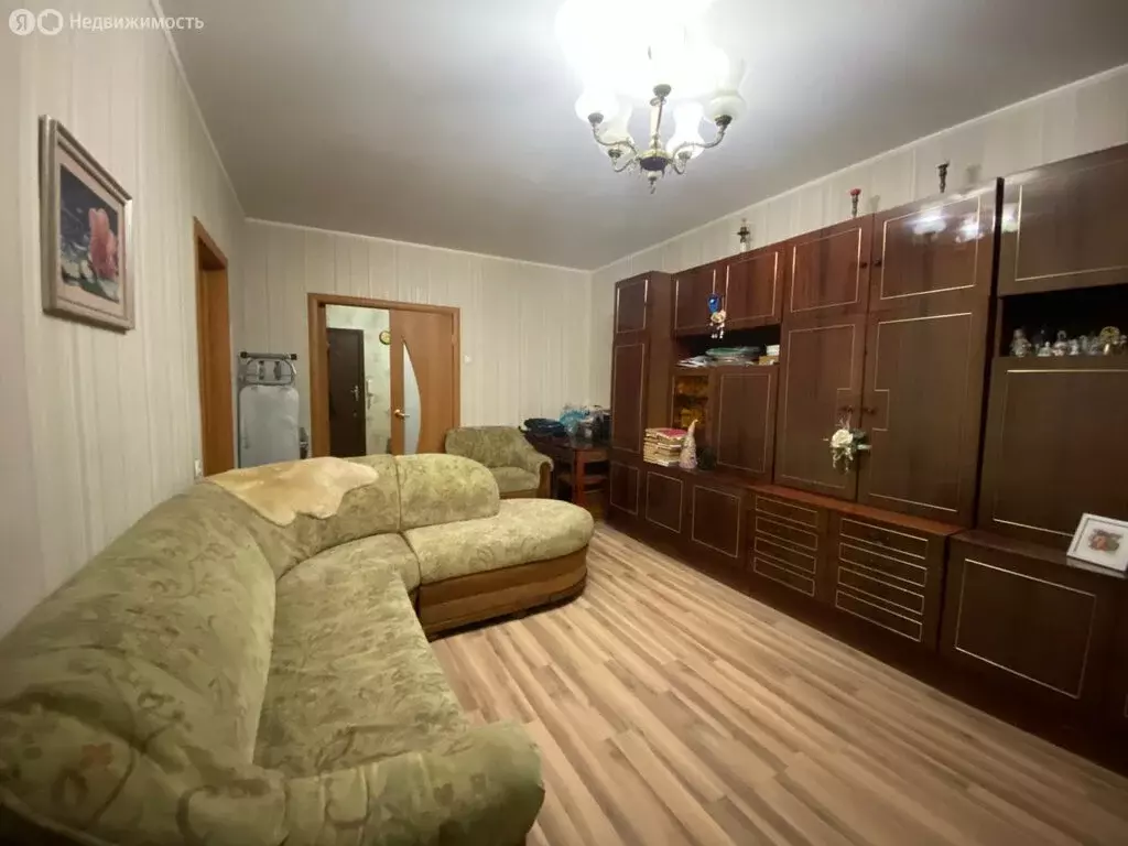 3-комнатная квартира: Саратов, улица имени Г.К. Орджоникидзе, 12А (72 ... - Фото 1