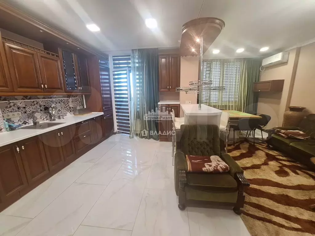 2-к. квартира, 70 м, 3/8 эт. - Фото 1