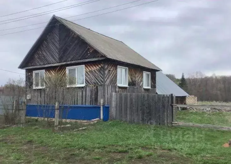 Дом в Пермский край, Еловский муниципальный округ, с. Плишкари  (126 ... - Фото 0